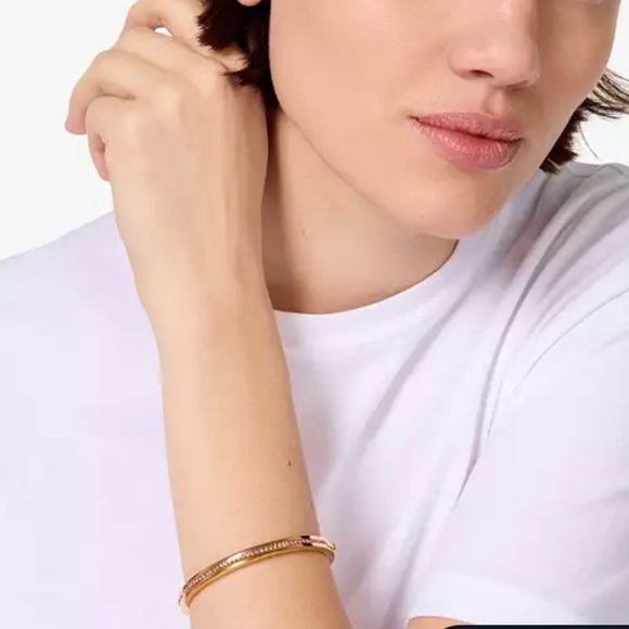 NWT Kate Spade Ring It Up Pave Bangle in Rose - Picture 9 of 9